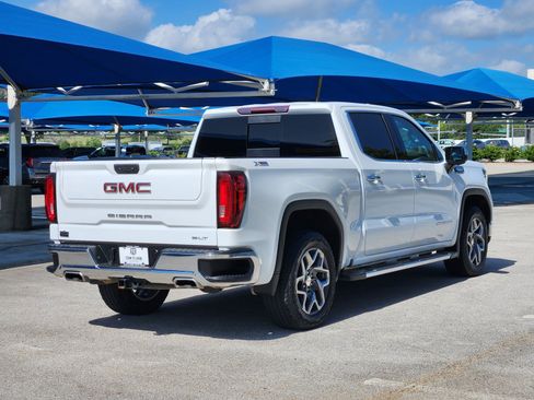 Used 2023 GMC Sierra 1500 SLT AWD/4WD image 5