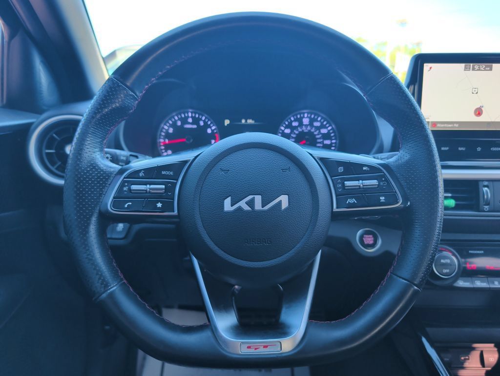 Used 2022 Kia Forte GT w/ GT Technology Package FWD image 11