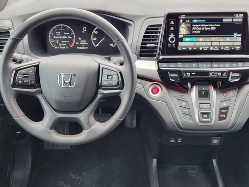 Used 2025 Honda Odyssey Sport-L image 26