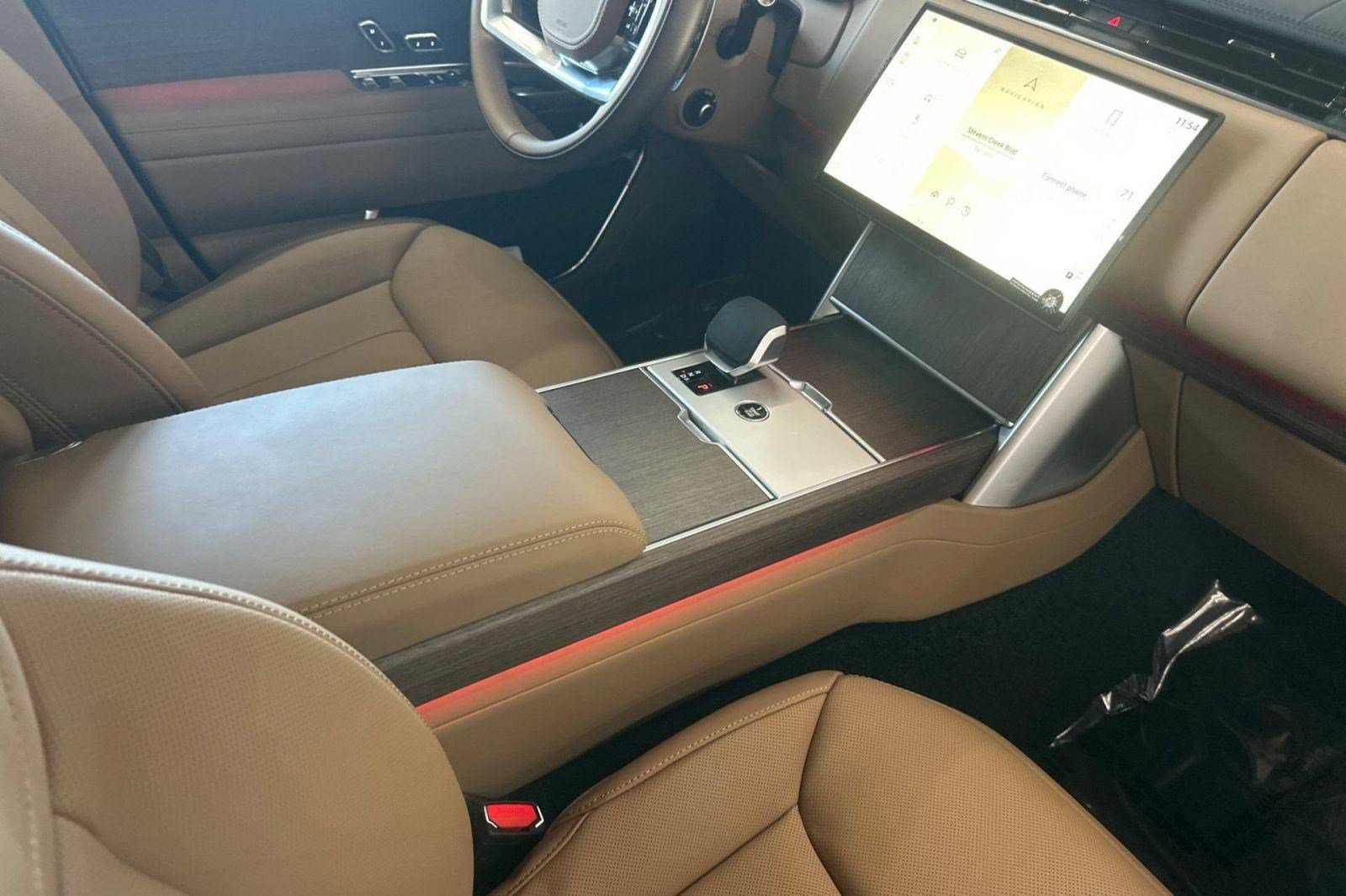 New 2026 Land Rover Range Rover SE AWD/4WD image 16