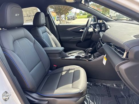 New 2026 Buick Envista Sport Touring w/ Convenience I Package FWD image 37