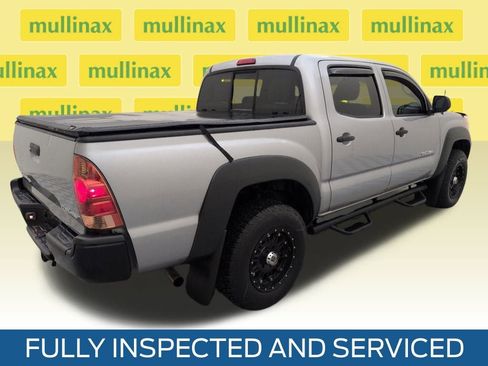 Used 2015 Toyota Tacoma PreRunner image 4