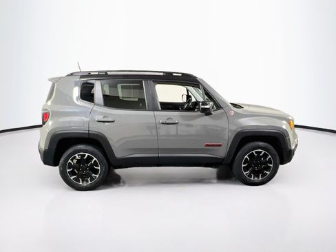 Used 2023 Jeep Renegade Trailhawk AWD/4WD image 4
