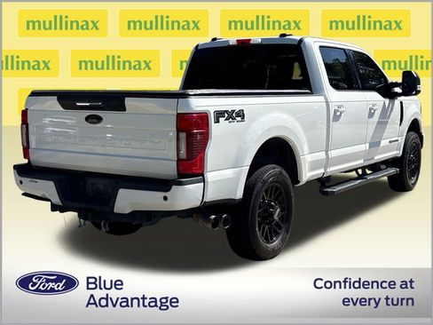 Used 2022 Ford F250 Lariat w/ Black Appearance Package image 4