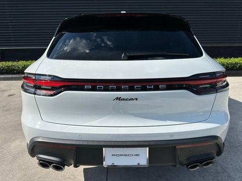 Used 2026 Porsche Macan AWD/4WD image 12