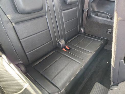 Used 2021 Volkswagen Tiguan S image 22