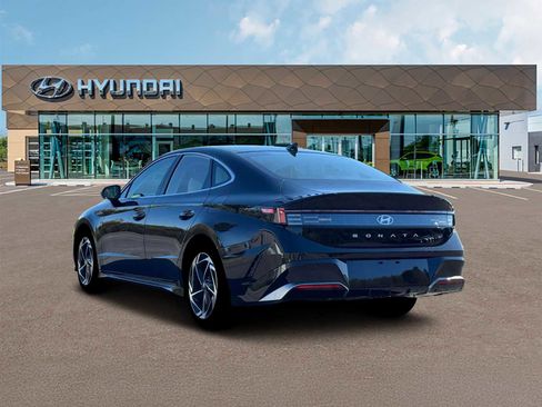 New 2026 Hyundai Sonata SEL FWD image 5