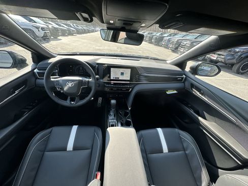 New 2026 Toyota Camry SE image 32
