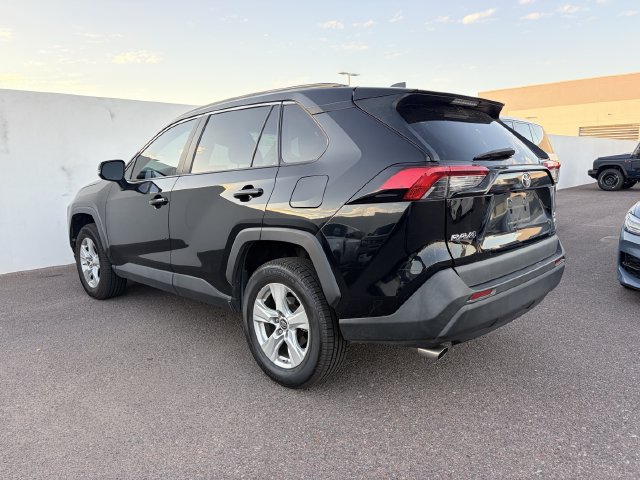 Used 2019 Toyota RAV4 XLE AWD/4WD image 6