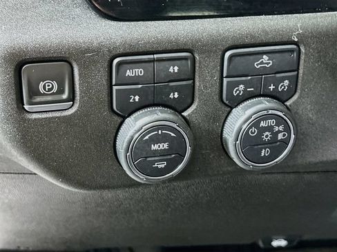 Used 2023 Chevrolet Silverado 1500 RST AWD/4WD image 14