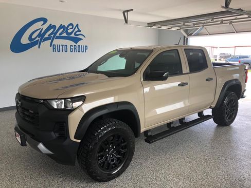 Used 2023 Chevrolet Colorado Trail Boss w/ Technology Package AWD/4WD image 1