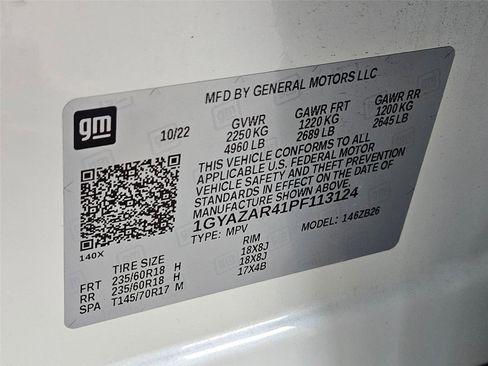 Used 2023 Cadillac XT4 Luxury w/ Cold Weather Package FWD image 13
