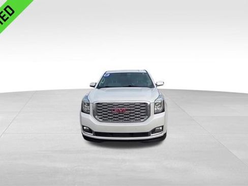 Used 2020 GMC Yukon Denali image 4
