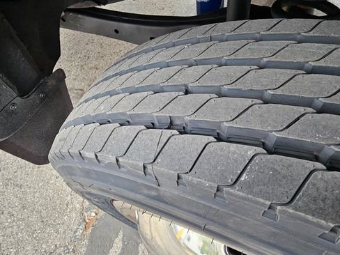 Used 2018 Ford F550 2WD Regular Cab Super Duty image 13