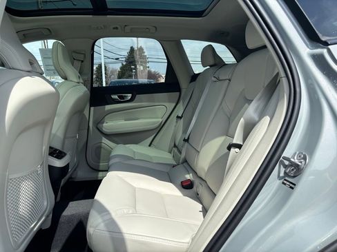 New 2026 Volvo XC60 B5 Ultra w/ Climate Package AWD/4WD image 16