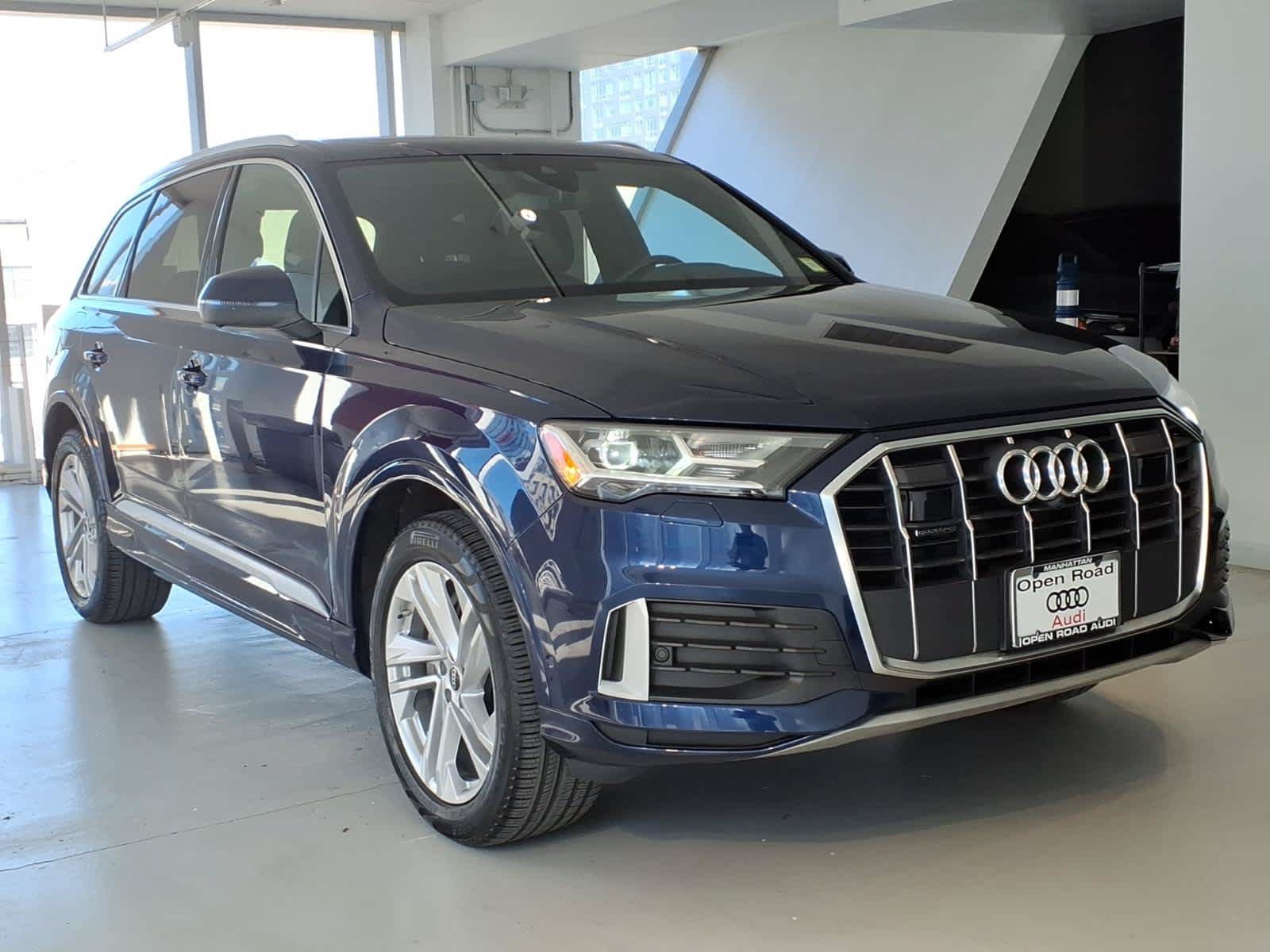 Used 2023 Audi Q7 2.0T Premium w/ Convenience Package AWD/4WD image 3