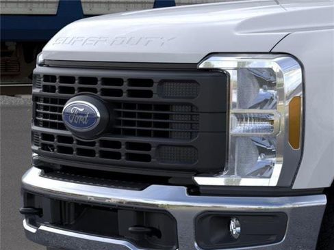 New 2026 Ford F350 4x4 Crew Cab Super Duty image 24