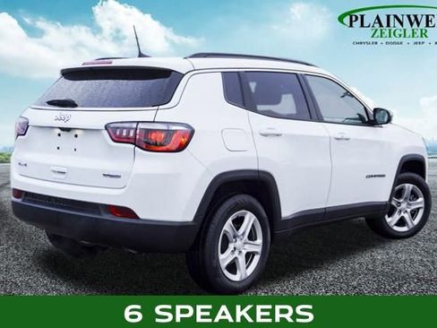 Used 2023 Jeep Compass Latitude image 3
