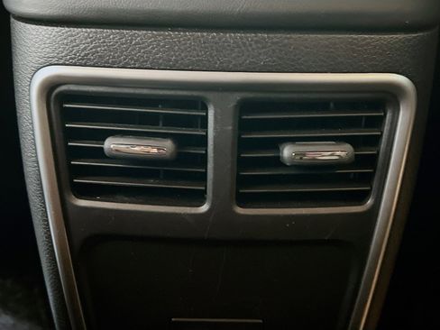 Used 2021 Chrysler 300 Touring L RWD image 17