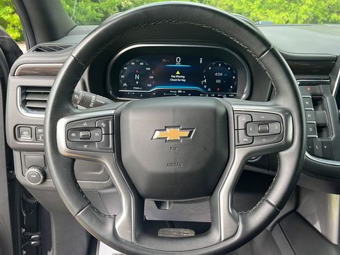 Used 2024 Chevrolet Tahoe LT RWD image 14