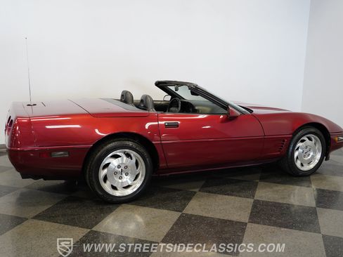 Used 1995 Chevrolet Corvette Convertible RWD image 14