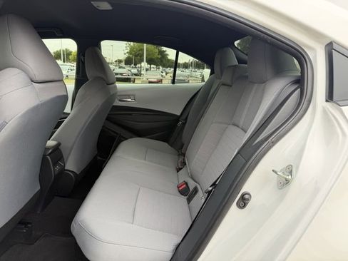 Used 2025 Toyota Corolla SE FWD image 26