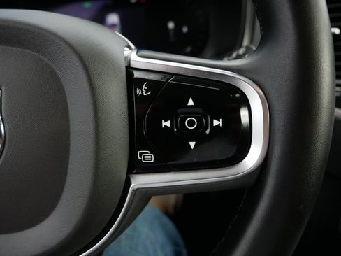 Certified 2023 Volvo XC90 B5 Core w/ Climate Package AWD/4WD image 25