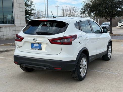 Used 2021 Nissan Rogue Sport S image 6