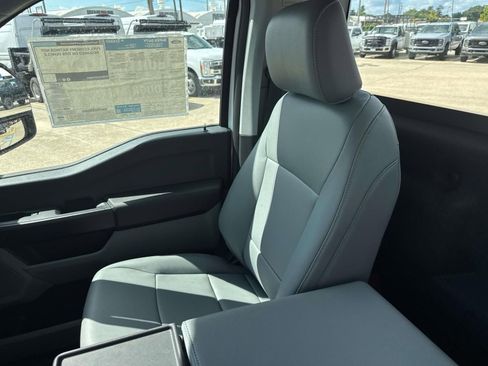New 2025 Ford F550 4x4 Regular Cab Super Duty image 19