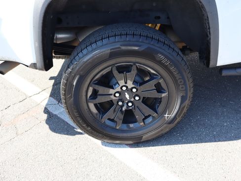 Used 2020 Chevrolet Colorado ZR2 w/ ZR2 Dusk Special Edition AWD/4WD image 38