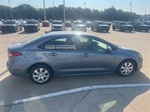 Used 2024 Toyota Corolla LE image 6