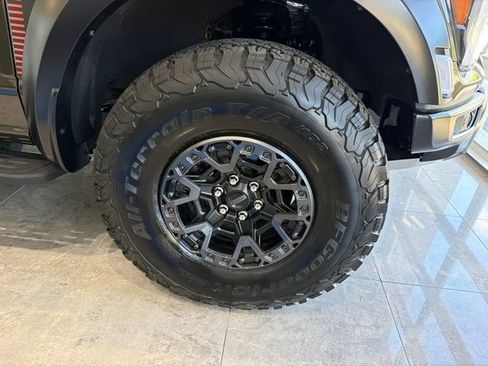 Used 2025 Ford F150 Raptor w/ Equipment Group 803A Raptor R AWD/4WD image 2