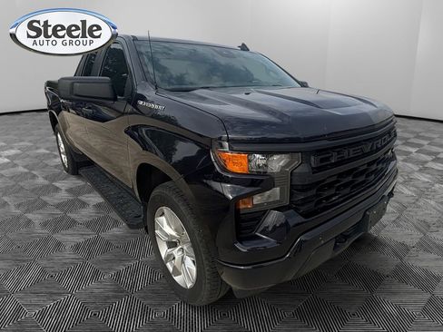 Used 2023 Chevrolet Silverado 1500 Custom image 16