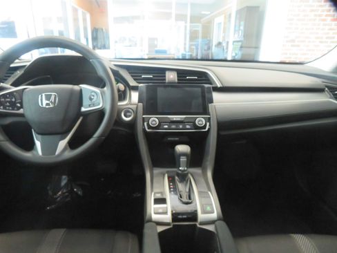 Used 2018 Honda Civic EX image 42