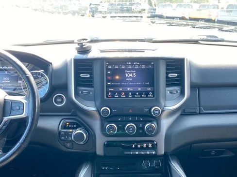 Used 2019 RAM 1500 Big Horn AWD/4WD image 23