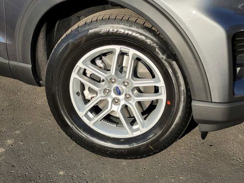 New 2026 Ford Explorer Active image 9