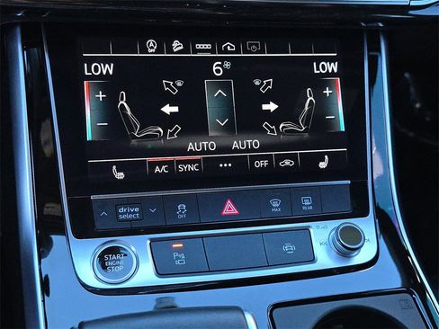 Certified 2023 Audi Q7 2.0T Premium w/ Towing Package image 28