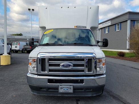 Used 2021 Ford E-350 and Econoline 350 Super Duty w/ Power Windows & Locks Group image 8