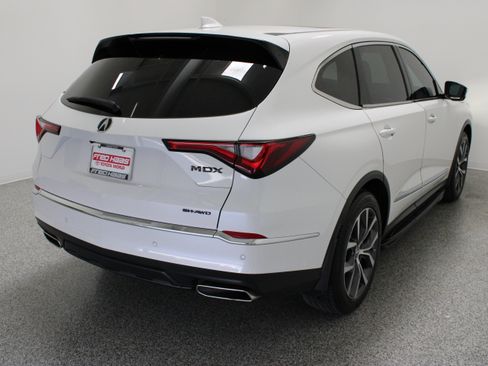 Used 2024 Acura MDX SH-AWD w/ Technology Package image 7