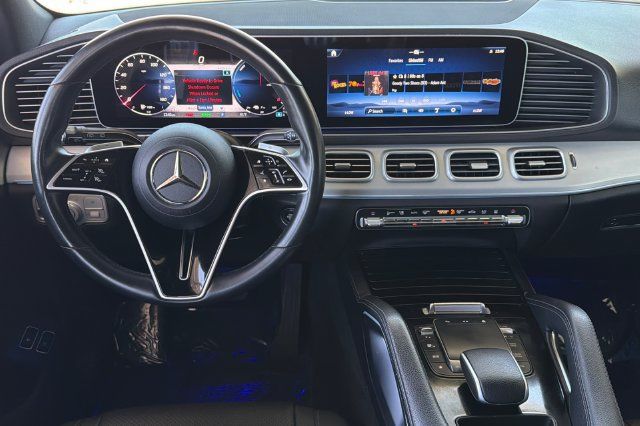Used 2024 Mercedes-Benz GLE 450e 4MATIC image 17