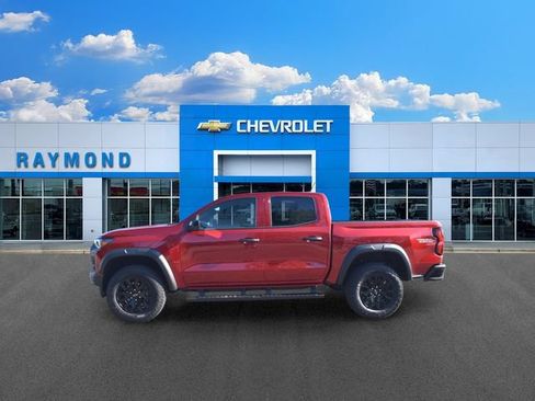 Used 2026 Chevrolet Colorado Trail Boss AWD/4WD image 6
