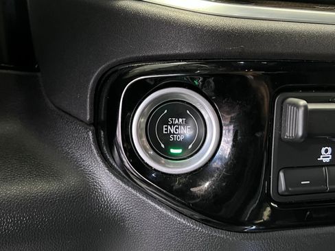 Used 2022 Chevrolet Silverado 1500 RST image 23