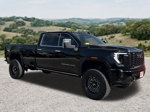 Used 2024 GMC Sierra 3500 Denali Ultimate AWD/4WD image 1