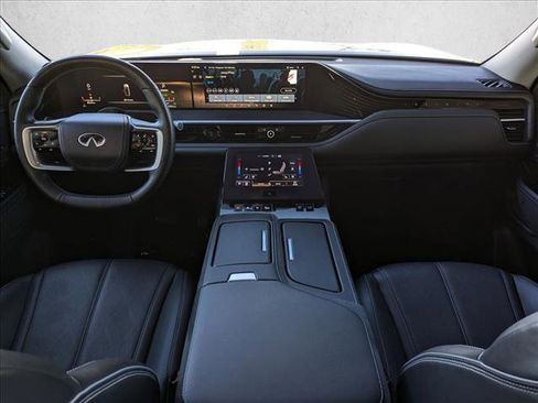 Used 2025 INFINITI QX80 Sensory image 19