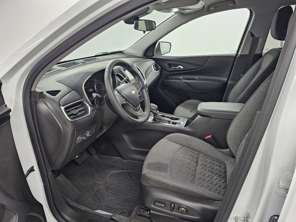 Used 2024 Chevrolet Equinox LT w/ LPO, Floor Liner Package AWD/4WD image 14