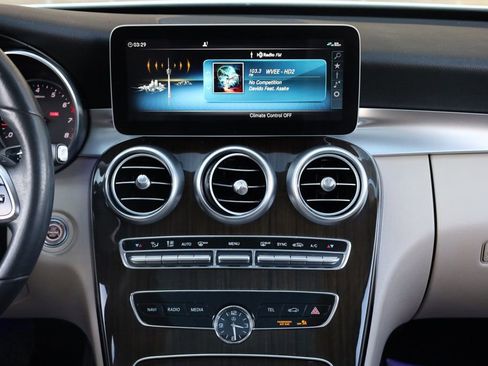 Used 2020 Mercedes-Benz C 300 C 300 Sedan image 27