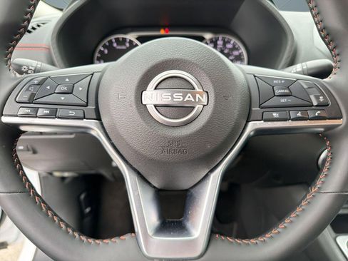 Used 2025 Nissan Sentra SR w/ Midnight Edition FWD image 17