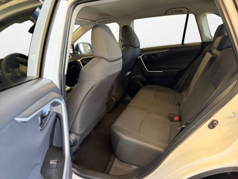Used 2025 Toyota RAV4 LE AWD/4WD image 16