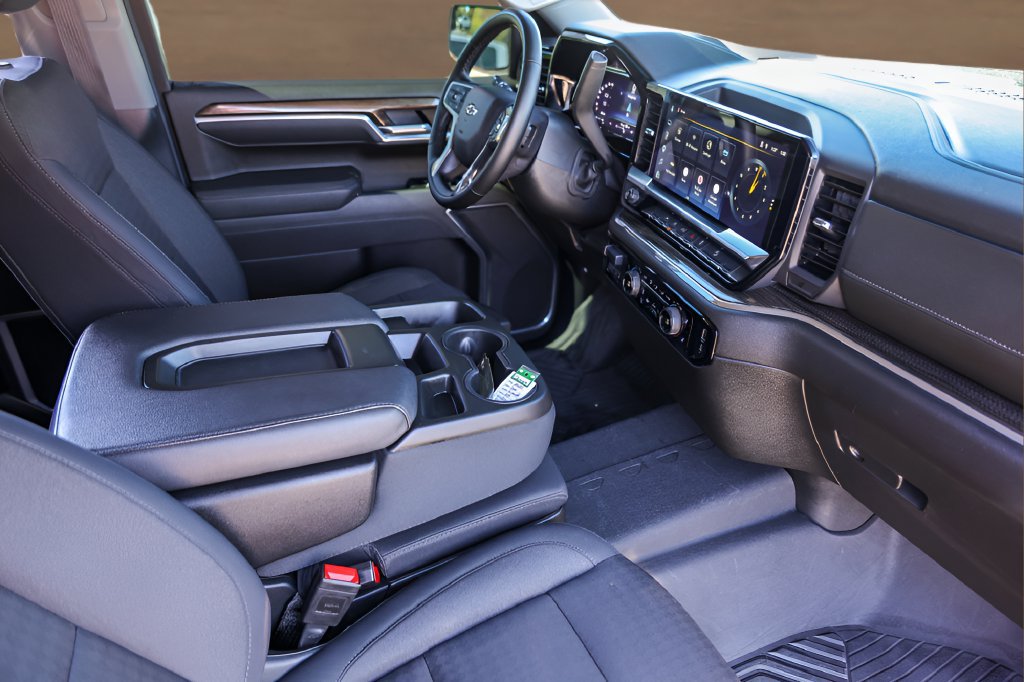 Used 2025 Chevrolet Silverado 1500 RST AWD/4WD image 27