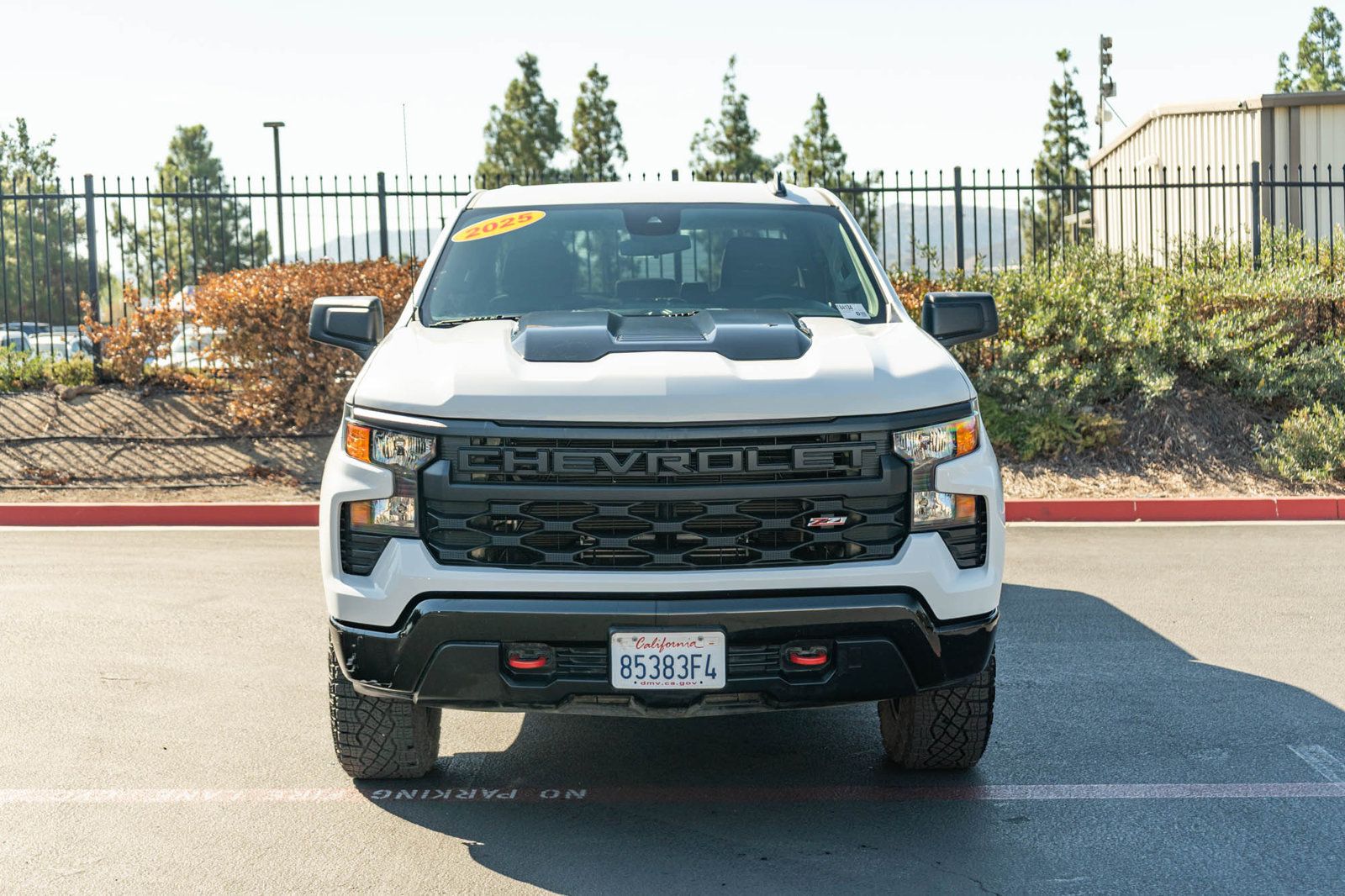 Used 2025 Chevrolet Silverado 1500 Custom Trail Boss AWD/4WD image 2